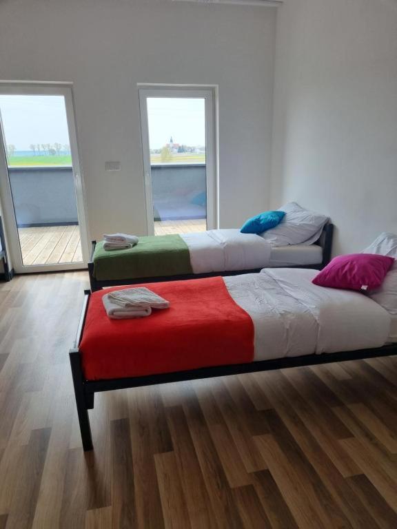 Mlynska 8 Opole-Gorki Villa Luaran gambar